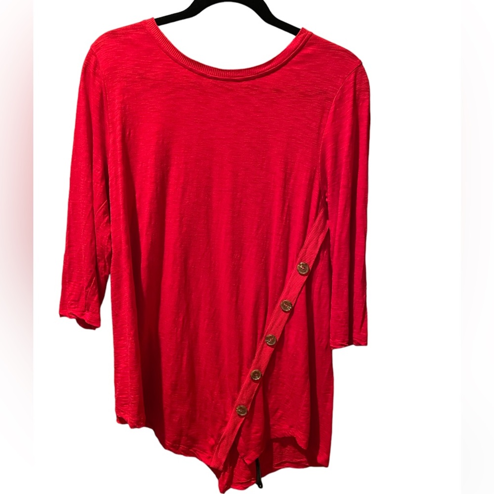 Women’s adorable red dress 👗